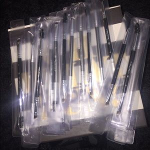 16 Anastasia Beverly Hills #12 Brush